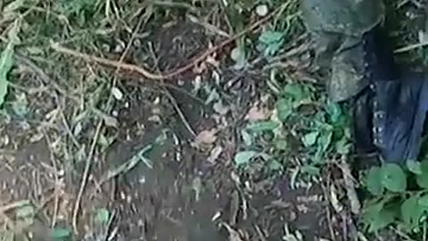 Shocking: Ukrainian Soldier Treats Russian POW Humanely #warinukraine