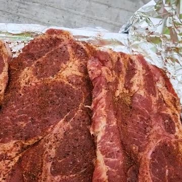 TAILGATING #ourtruckinglife #trucker #reallifetruckers #truckdrivers #atruckerslife #truckdriver