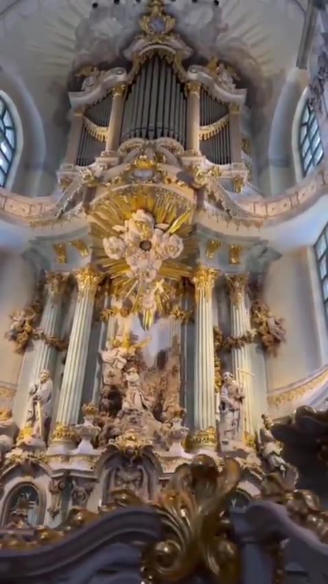 🇩🇪 FRAUENKIRCHE CHURCH IN DRESDEN, NOT A PRIMITIVE PEOPLE CONSTRUCTION