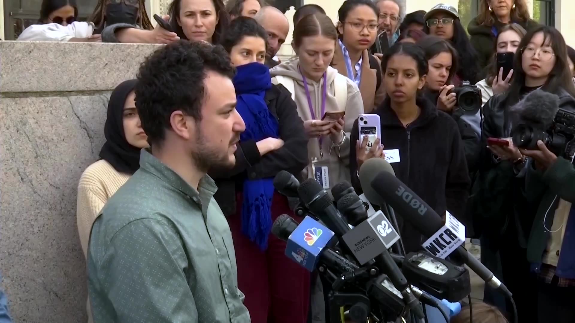 Jailed Columbia student Khalil meets newborn son for first time