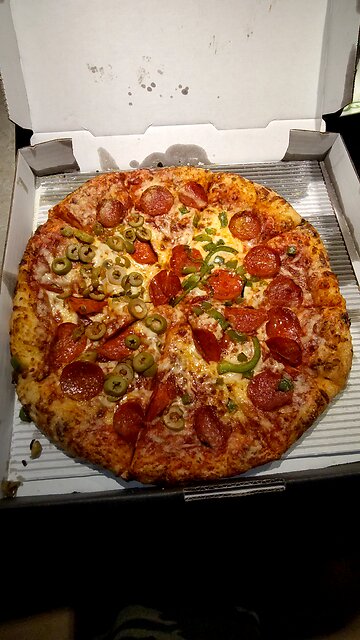 Lunch, Happy's Pizza, Cherry Hill Rd, Dbn Hgts, MI, 12/19/25