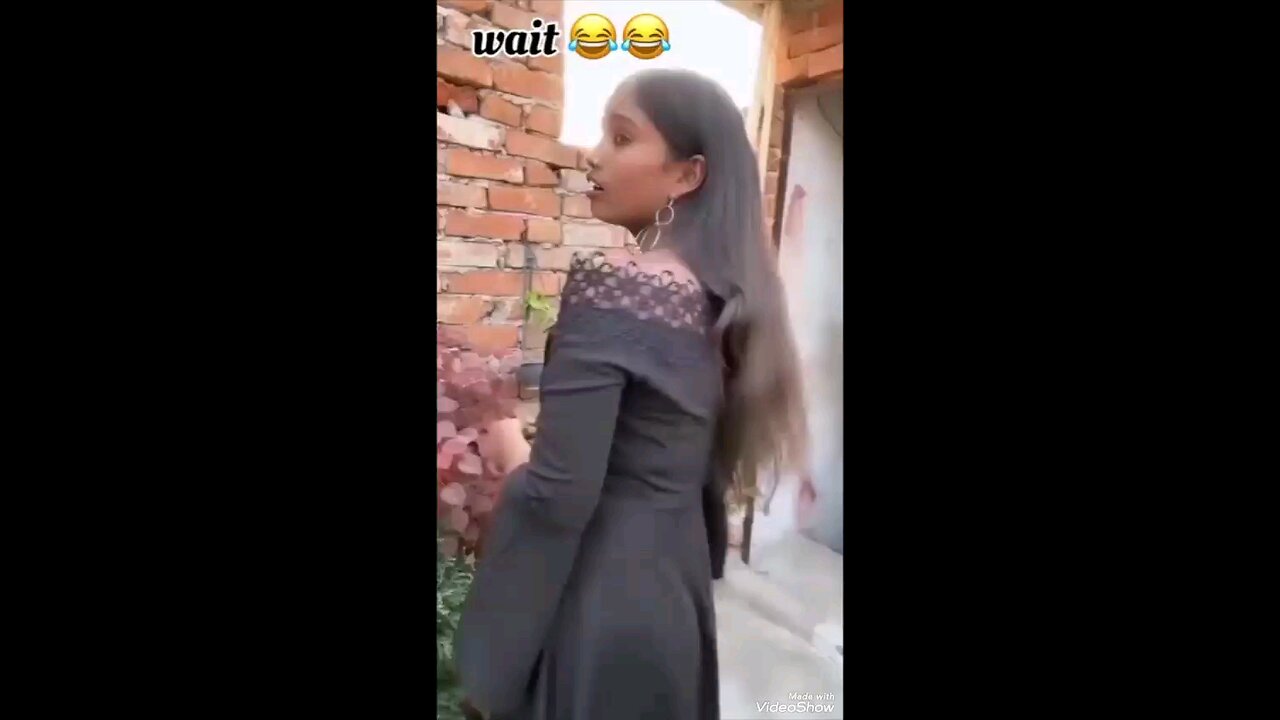 Jo Bhi Mujhe dekhta hai bolata hai 😂