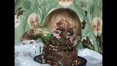 Kids vs cakes - Funny reactions and fails