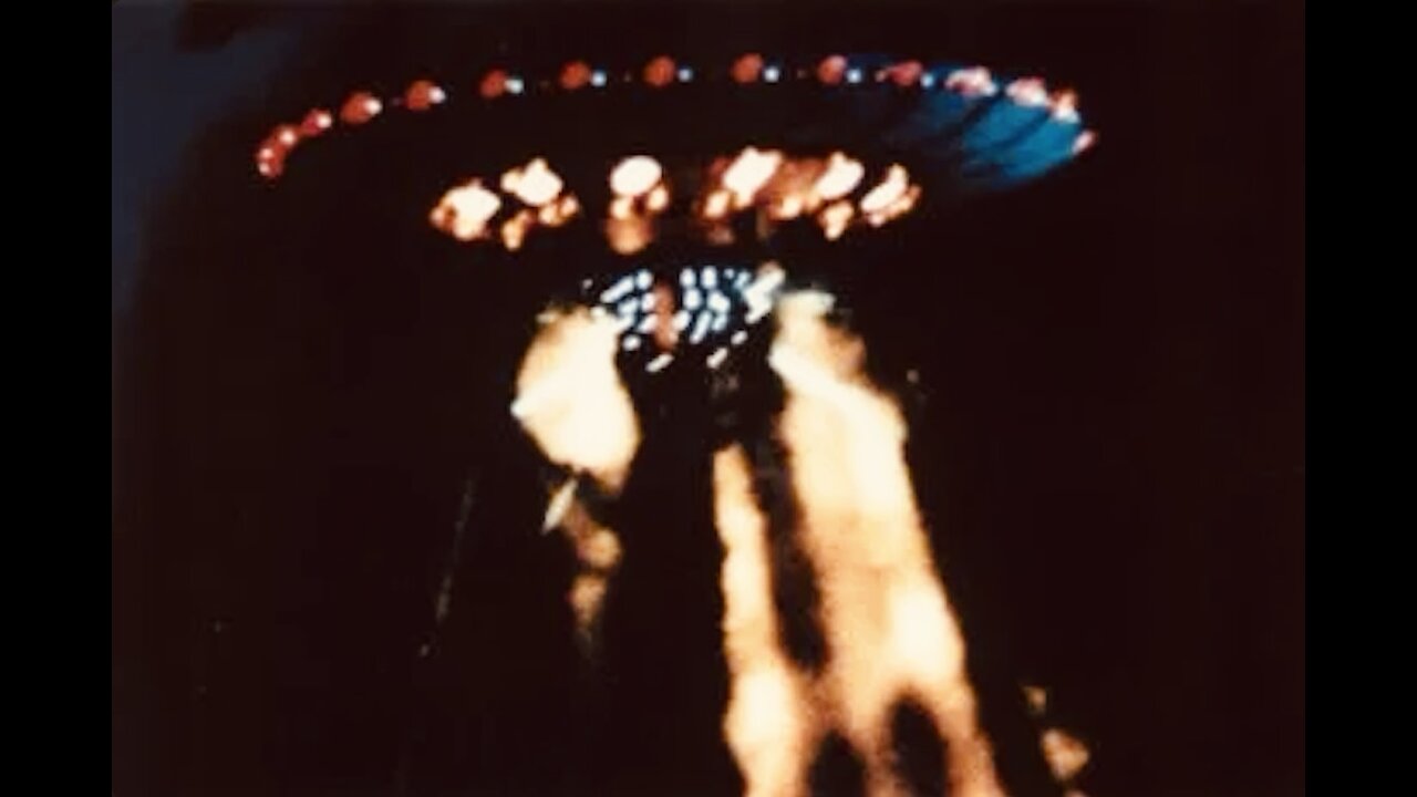 Leonard Cohen - Everybody Knows | There’s A Group Of Us Breaking Out Next…