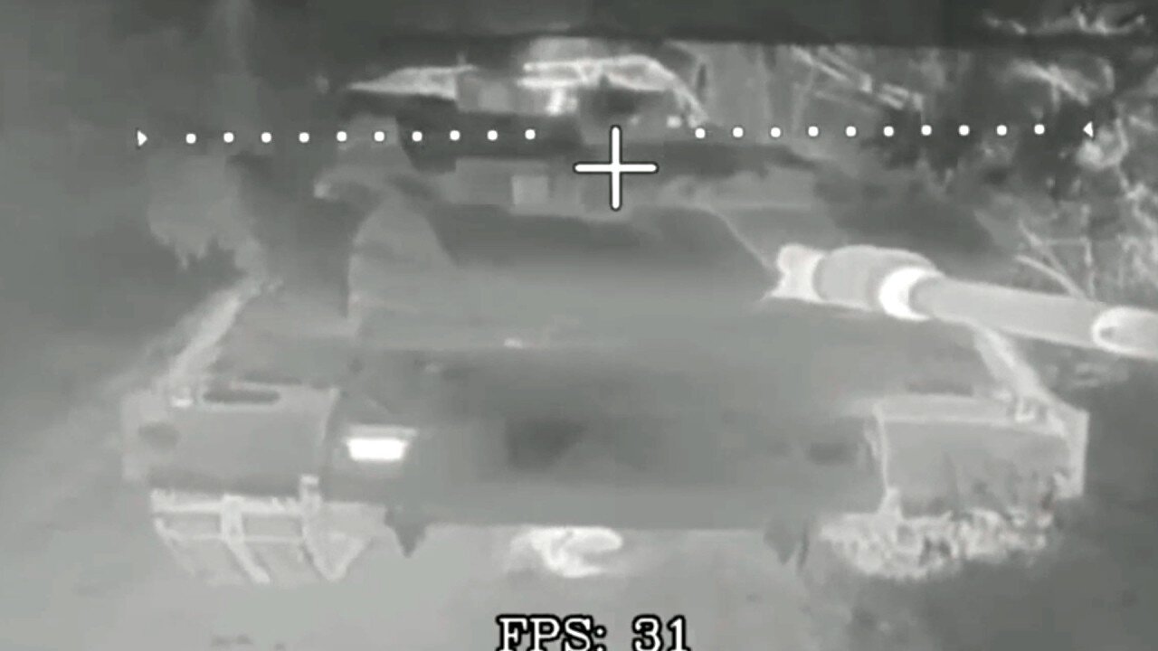 FPV Drones Hunt Down Ukraine’s Strv 122 Tank