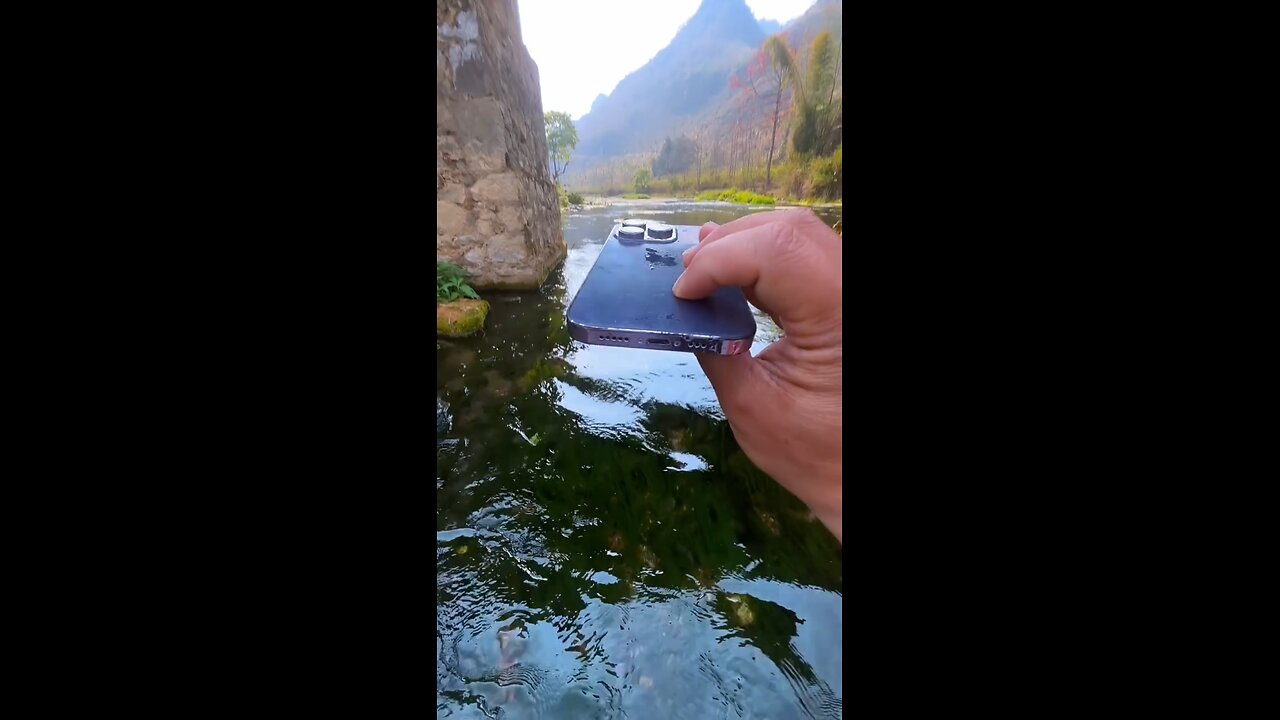 Under water camera test satisfaction video of iphone canera