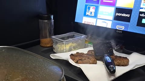 ITS FRYDAY #truckesvlogs #truckdriver #ourtruckinglife #trucking #longhaultrucker