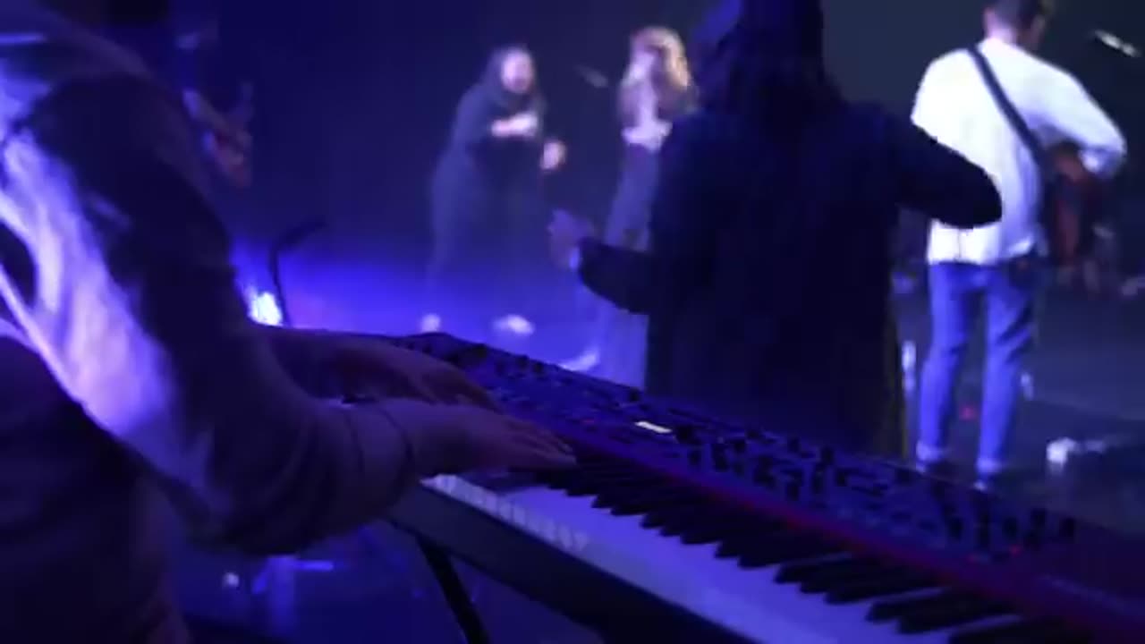 Reckless Love (Spontaneous) - Steffany Gretzinger