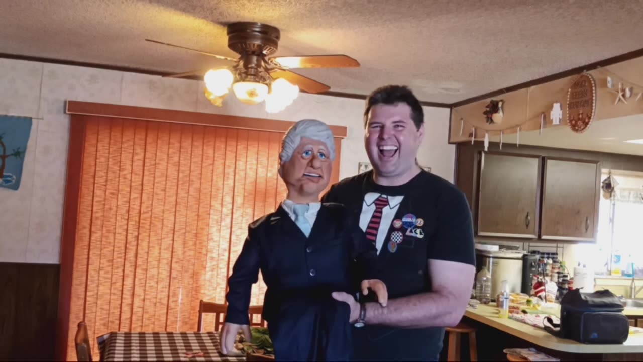 Vance Dykes & Bill Clinton: The Haunted White House