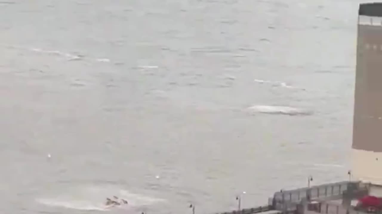 How the hell does the ENTIRE MAIN HEAD BLADES of a helicopter just fly off