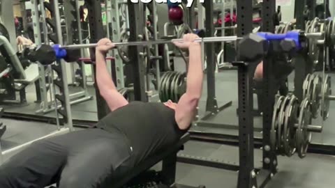 Trainer Says His Chest Was on Fire After Bench Press