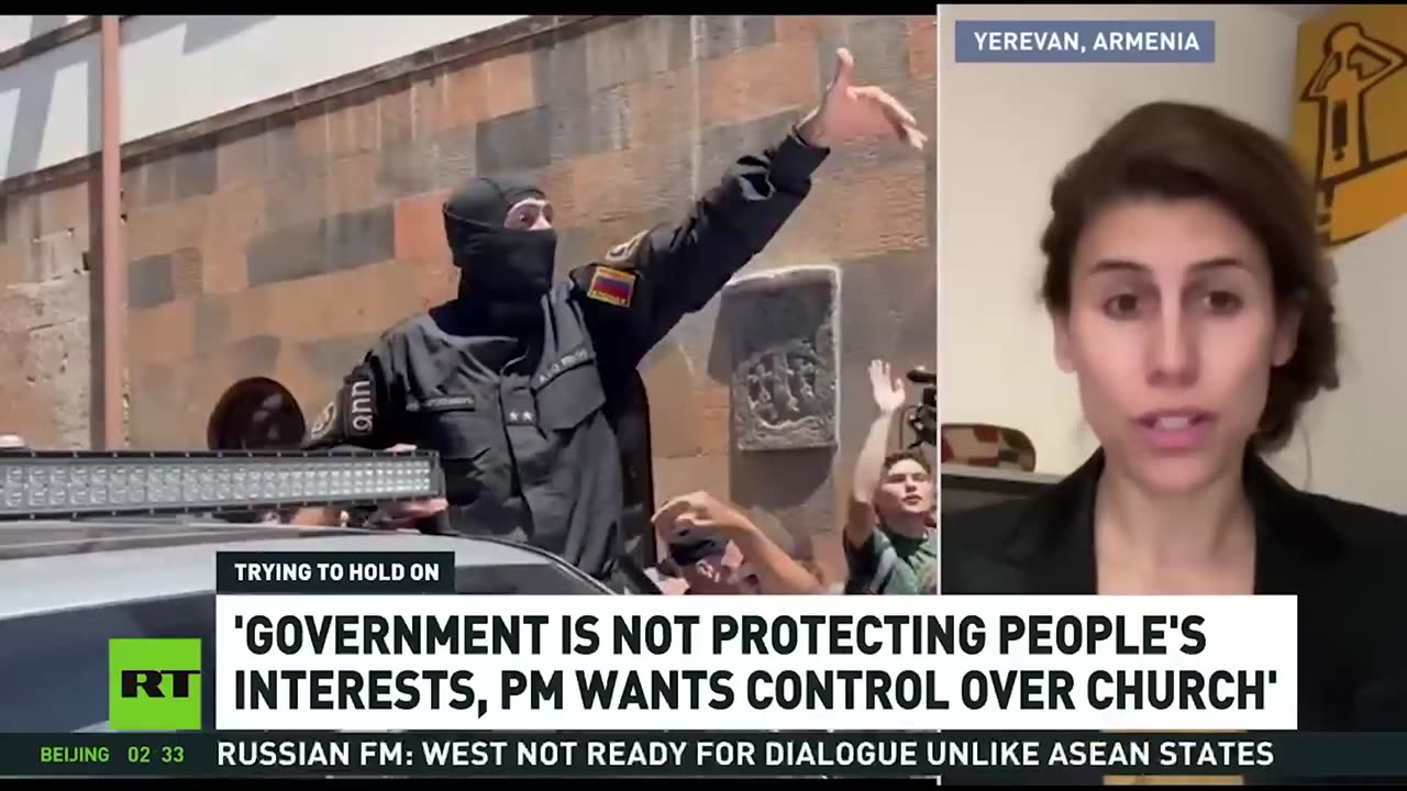 'Armenian govt not protecting people's interests, PM wants control over church' – journalist