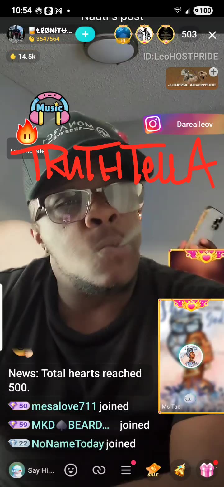 LEO RESPONDS TO ACESOFAMOUS TROLLING HIS TEETH PT. 1