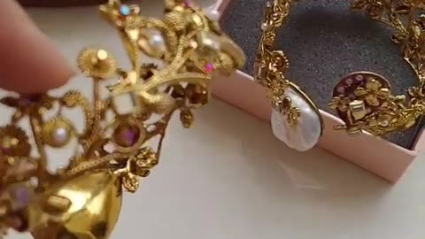 Handmade turkish work with morther of pearl bangle