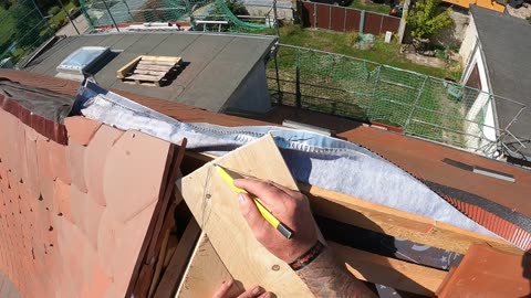 Ungleichhüftige Biberschwanzkehle eindecken - Teil 1 - 11.08.2025