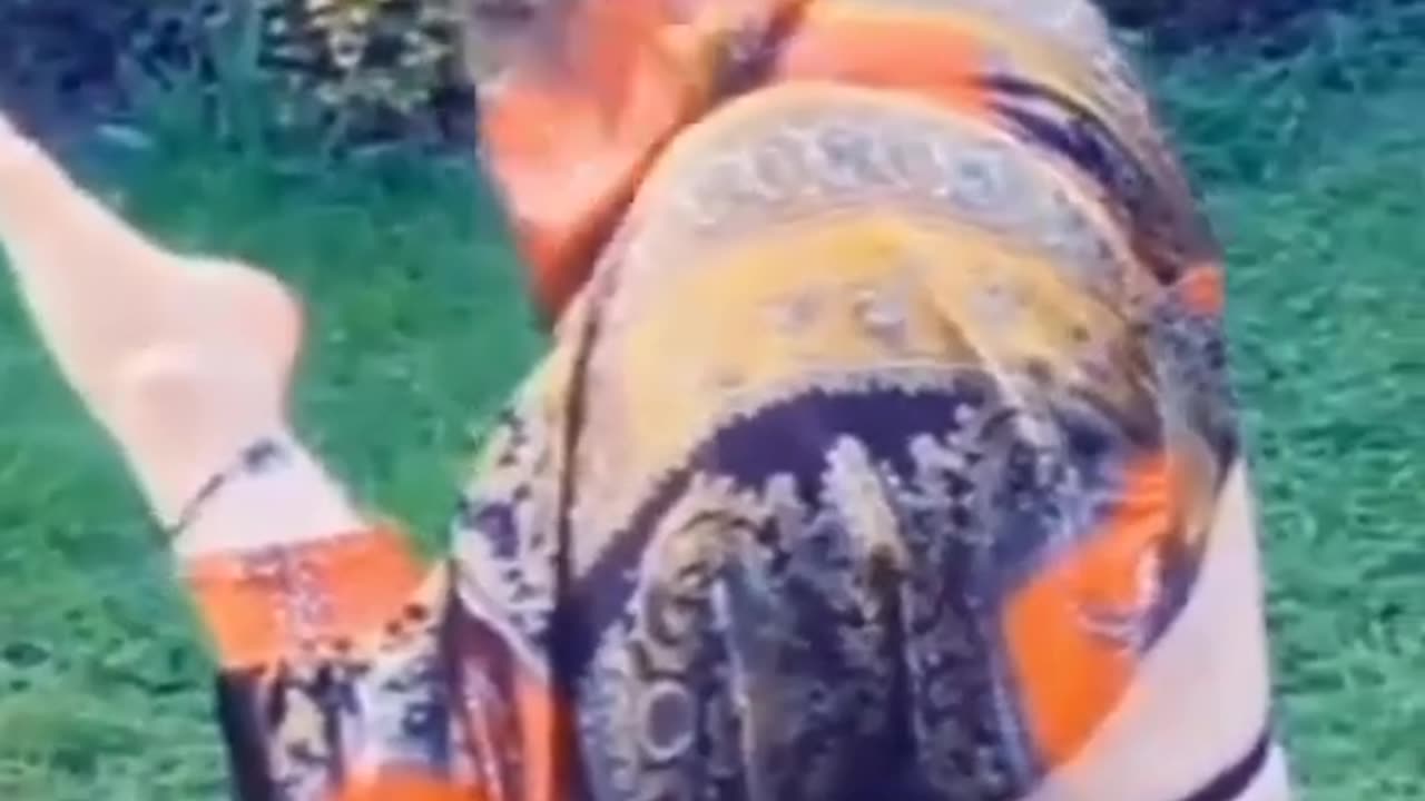 Beautiful video girl experience uogs