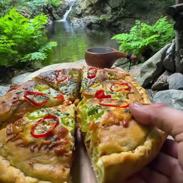 Cooking chicken with sauca in sliced dough 🐓🪵🔥💦