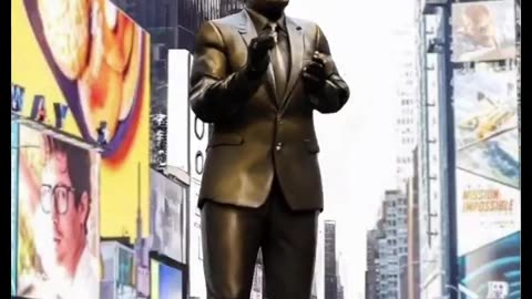 NYC Statue #TrumpyDance