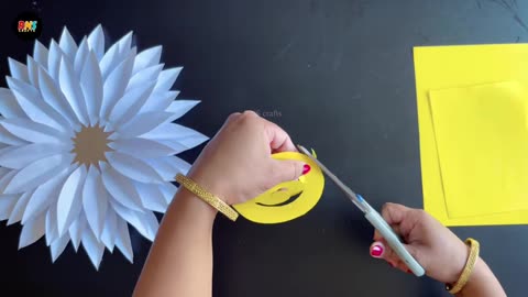 Beautiful and Easy Paper Wall Hanging / Paper Craft For Home Decoration / Unique Wall Hanging / DIY