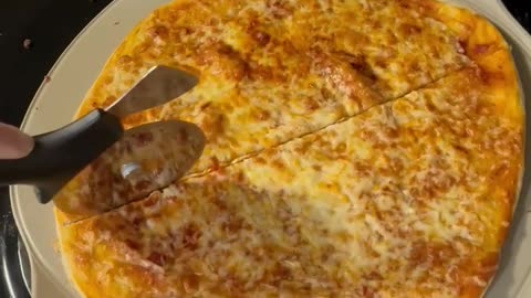 Pampered Chef Pizza Stone