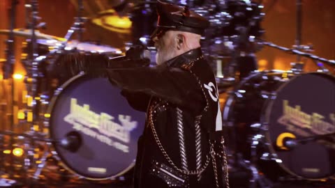 Breaking the Law / Living After Midnight - Judas Priest (live)