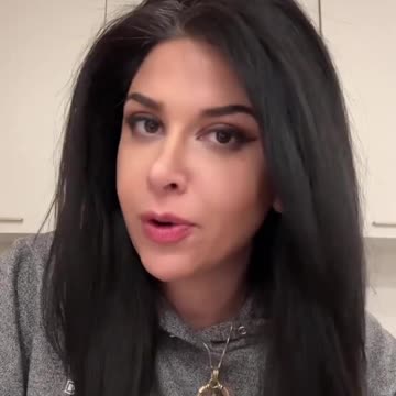 Goldie Ghamari _ گلسا قمری - Muslim woman blows out Menorah Candles.