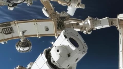 “Dragon Supply Mission Successfully Docks with ISS