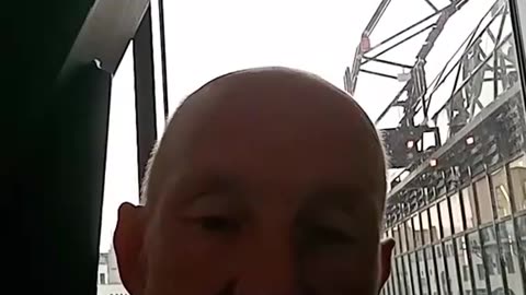 Zwervert Harry bedreigt Jeugdzorgmedewerkers!