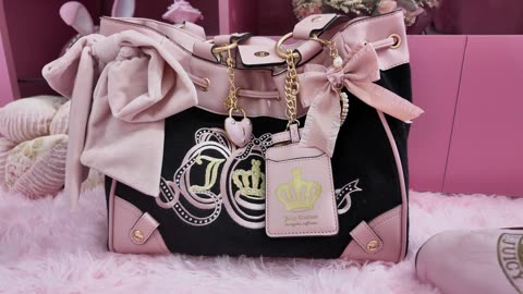 🎀 What’s in my Juicy Couture Lovers Club Tote 🎀