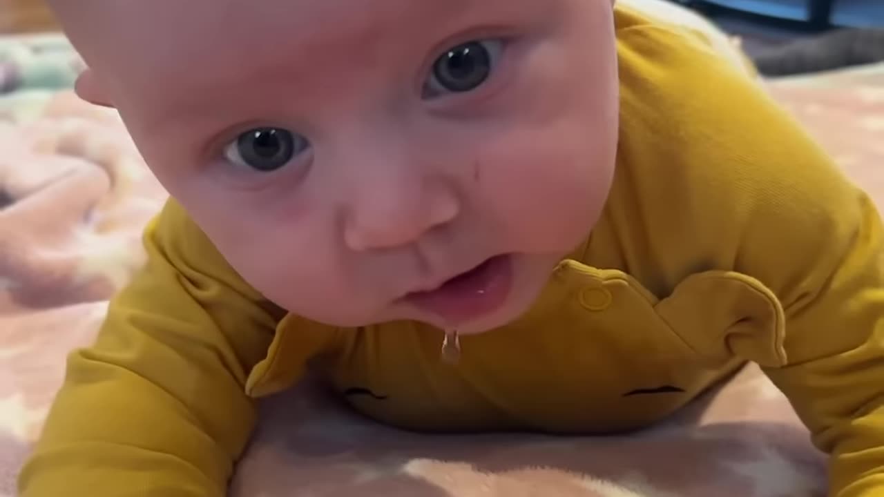 day 106 baby kayla has a blast playing on the floor