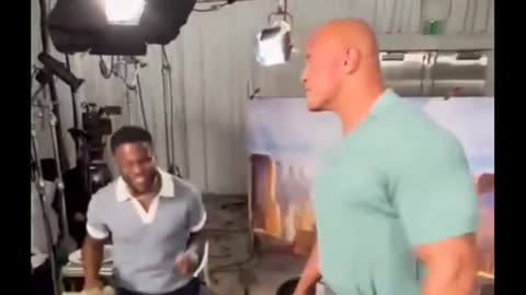 Tortilla challenge with Kevin Hart and The Rock