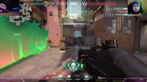 another ACE look at dat fat d on Split