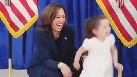 Kamla Harris meet small fans beautiful