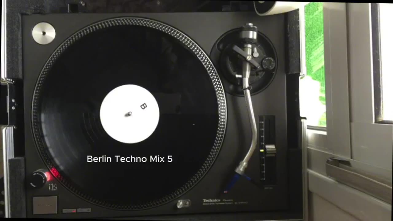 Berlin Techno Mix 04 (Electronic Music / DJ Mix)