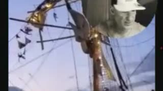 MEXICAN NAVY BOAT'S 147 FT MAST GETS KNOCKED DOWN BY BROOKLYN BRIDGE, U.S. ARSENIC RICE