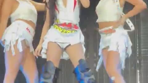 Blackpink Jennie World Tour Deadline 1