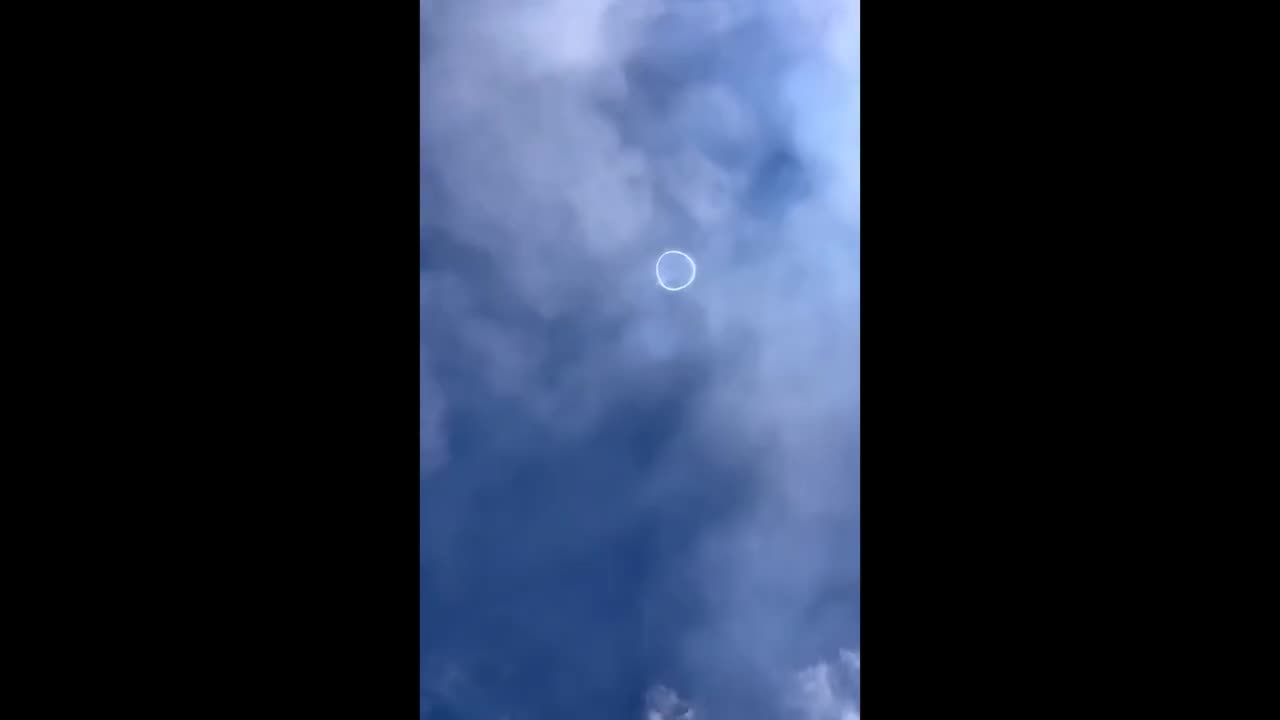 INSANE UFO VIDEO AT 30 THOUSAND FEET! What The HECK?