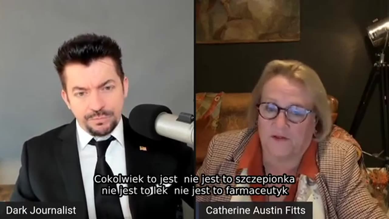 Catherine Austin Fitts omawia gwałtownie spadające wskaźniki płodności u kobiet. Łatwo założyć, że sterylizacja była jednym z celów tych zastrzyków.