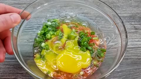 cooking egs whit tomato