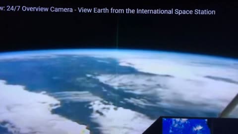 Waouh, un faisceau laser a été vu dans le monde entier en direct sur NASA TV