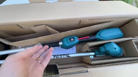 Makita DUR192LZ Unboxing and Assembly Electric Trimmer