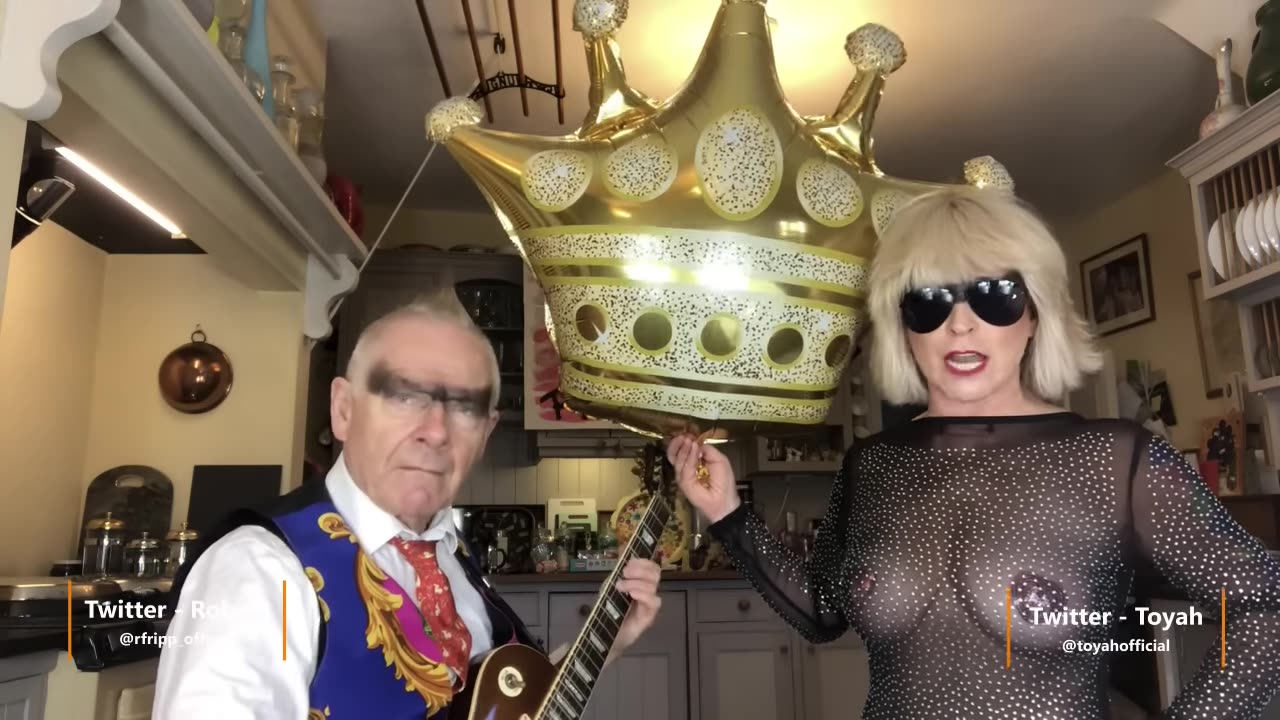 20221127 Toyah & Robert’s Sunday Lunch - Holy Wars