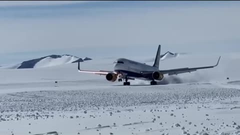 Watch #B767 Autopilot Land On Ice South Pole Runway #Aviation #Avgeeks #AeroArduino