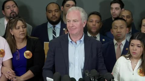 Van Hollen details Kilmar Abrego Garcia meeting process