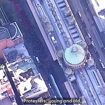 Thousands join pro-Palestinian rally in Sydney - 7NEWS Australia