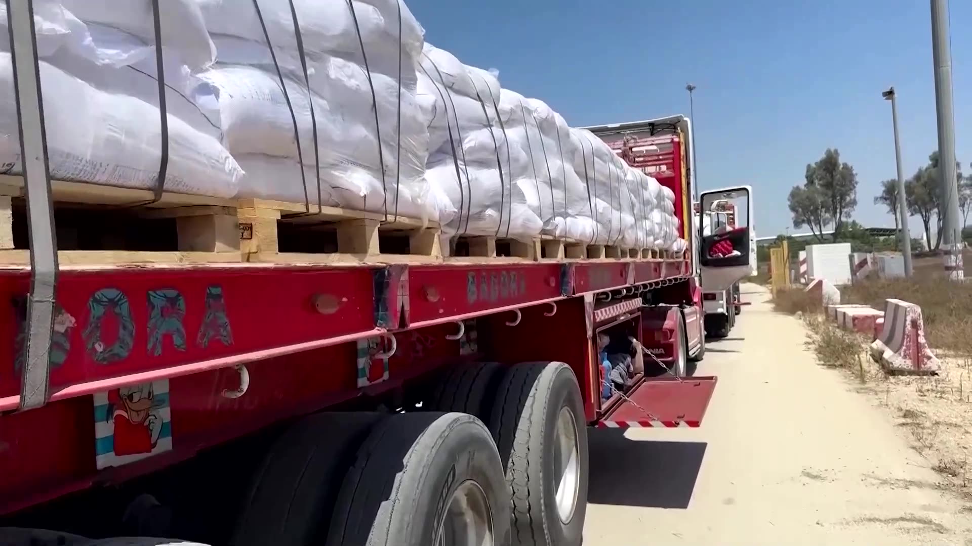 Gaza airdrops a joke, says Norwegian Refugee Council head