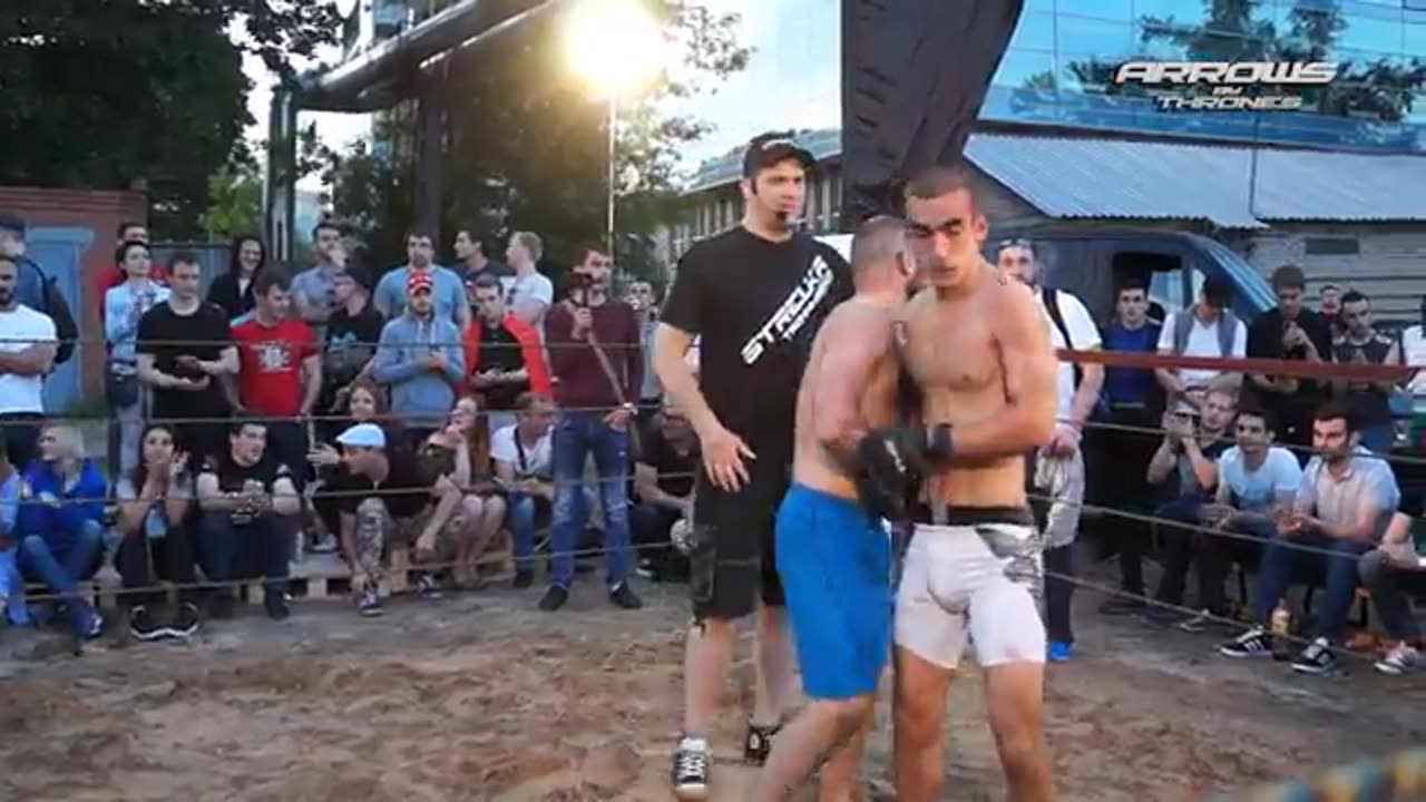Обрушил град мощных ударов!