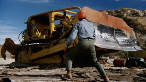 Killdozer-Clint Walker, Robert Urich-1974 1MDB 5/10