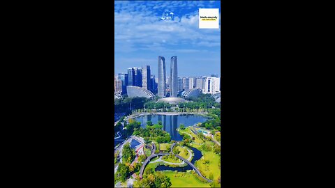 🇨🇳 These are China's urban parks. By 2035, most cities in China want to reach over 70% green