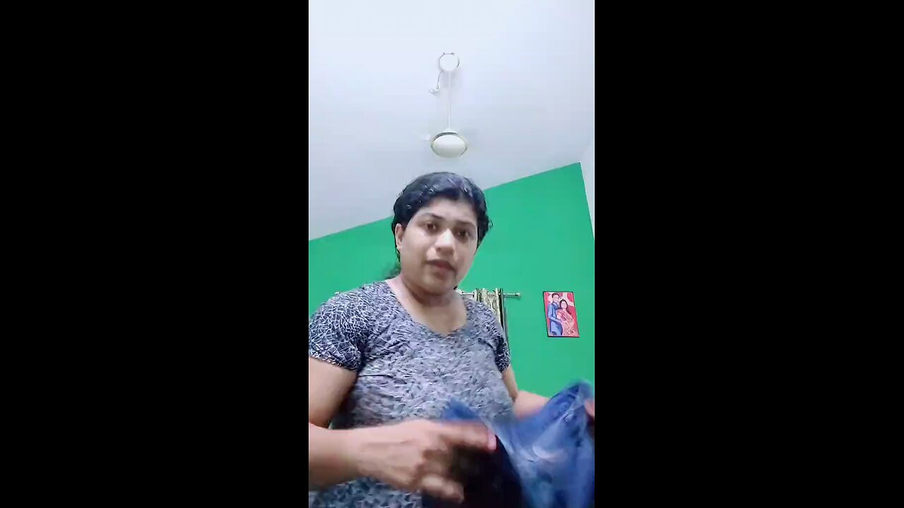 ഞാൻ ഇവിടെയുണ്ടെന്നുപോലും നിങ്ങൾ മറന്നു അല്ലേ??? 🙂🙂